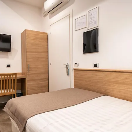Hotel Paolo Ii 3*